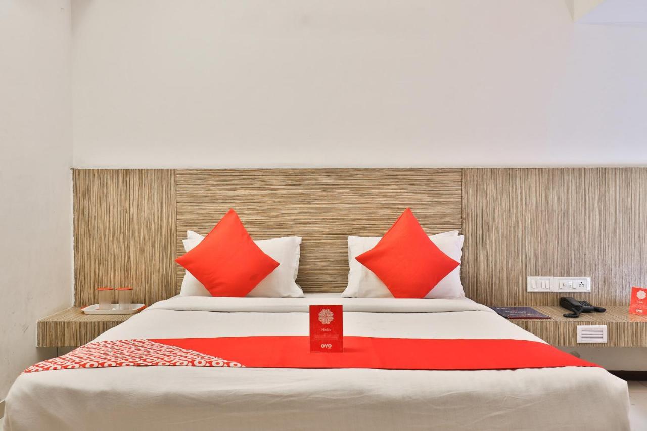 Oyo 8758 Hotel Swagatam Ahmedabad Extérieur photo