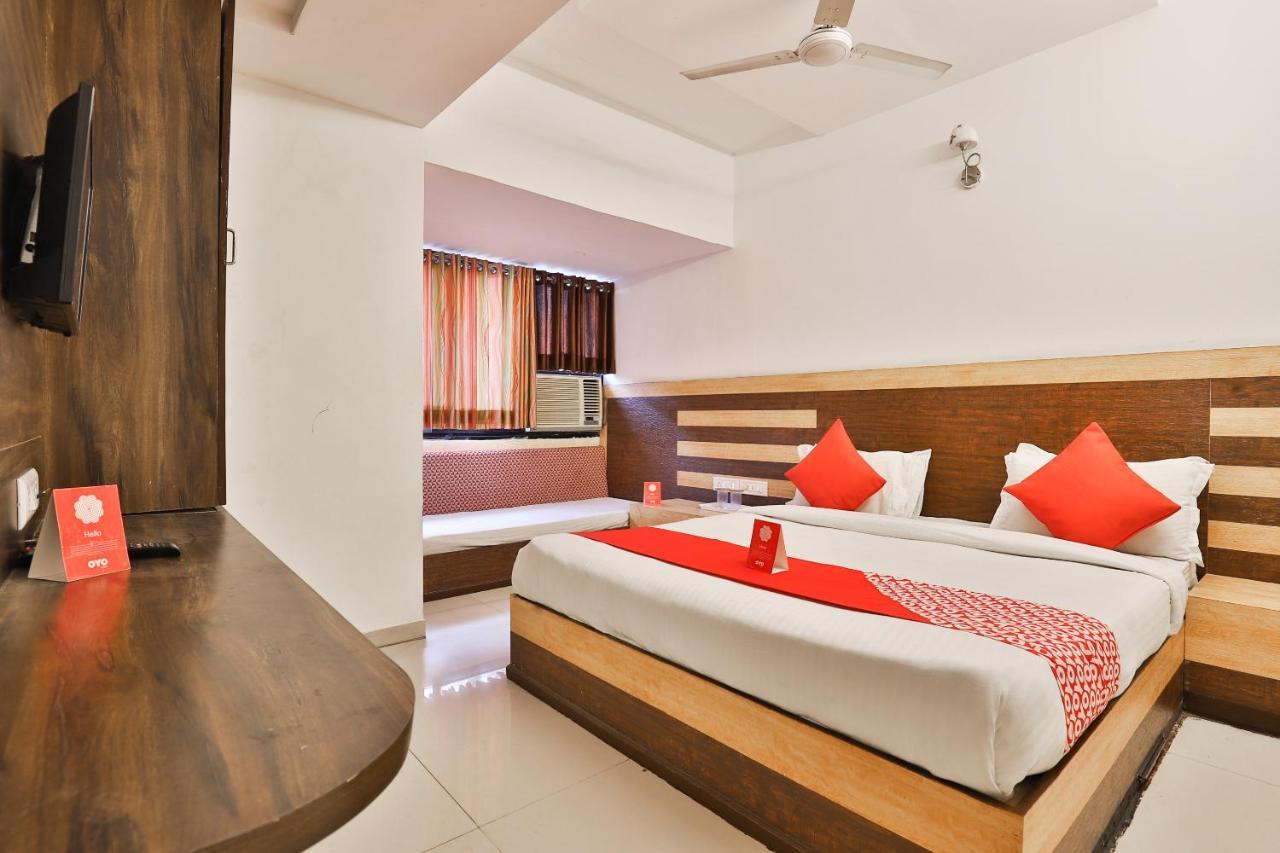 Oyo 8758 Hotel Swagatam Ahmedabad Extérieur photo