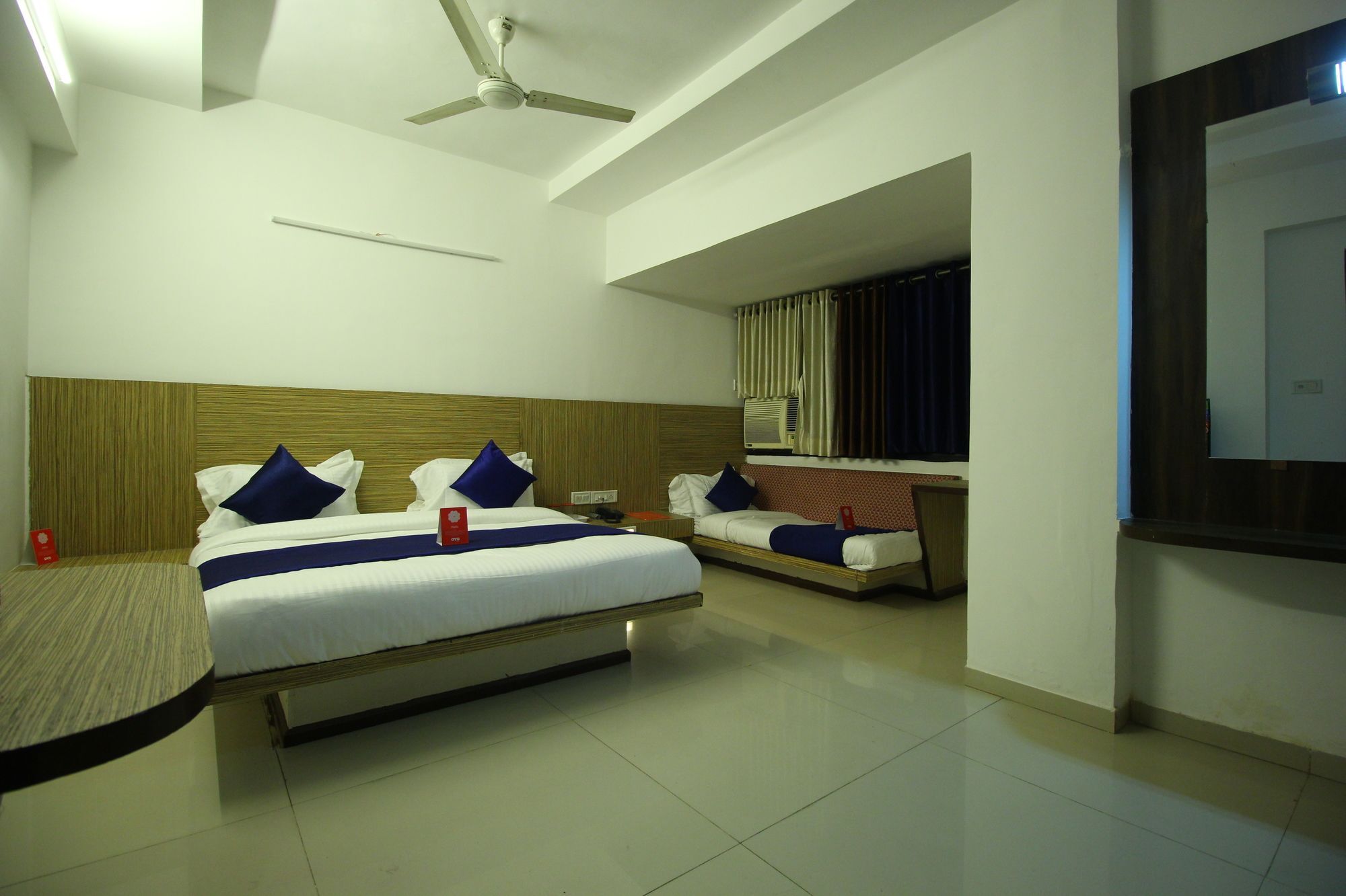 Oyo 8758 Hotel Swagatam Ahmedabad Extérieur photo